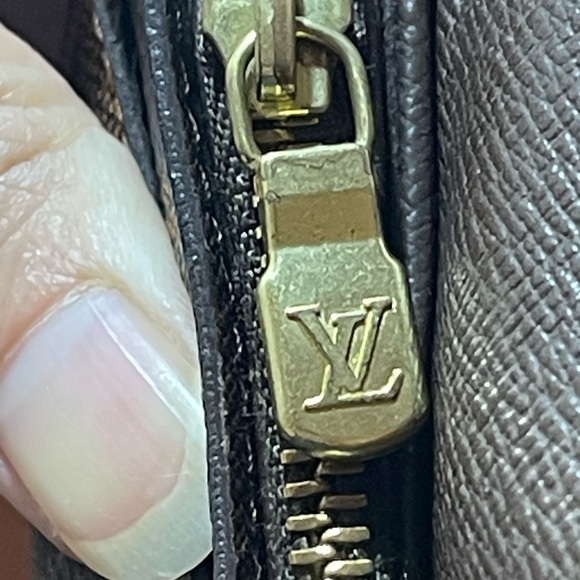 11046 Louis Damier Long Wallet in good condition, Snap not working , needs to be - Picture 14 of 16